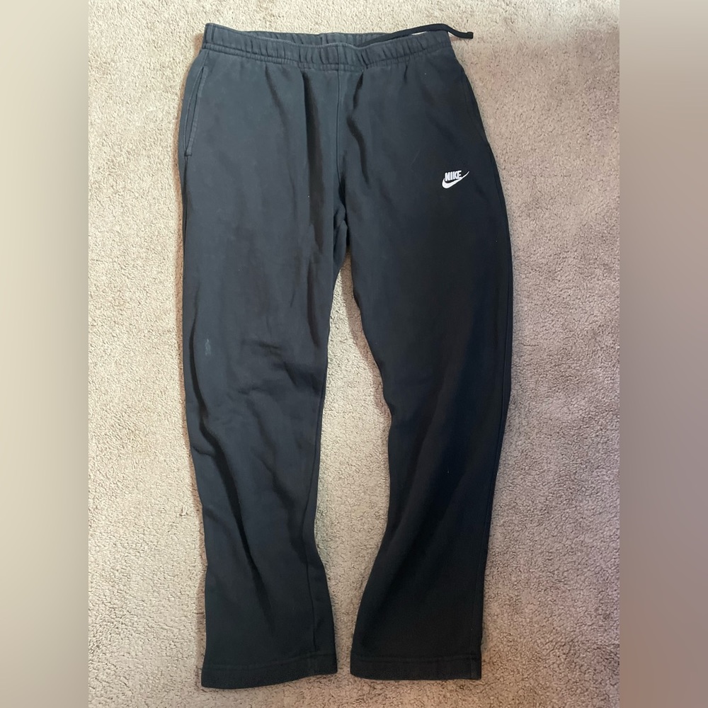 Black Nike sweatpants - Size large